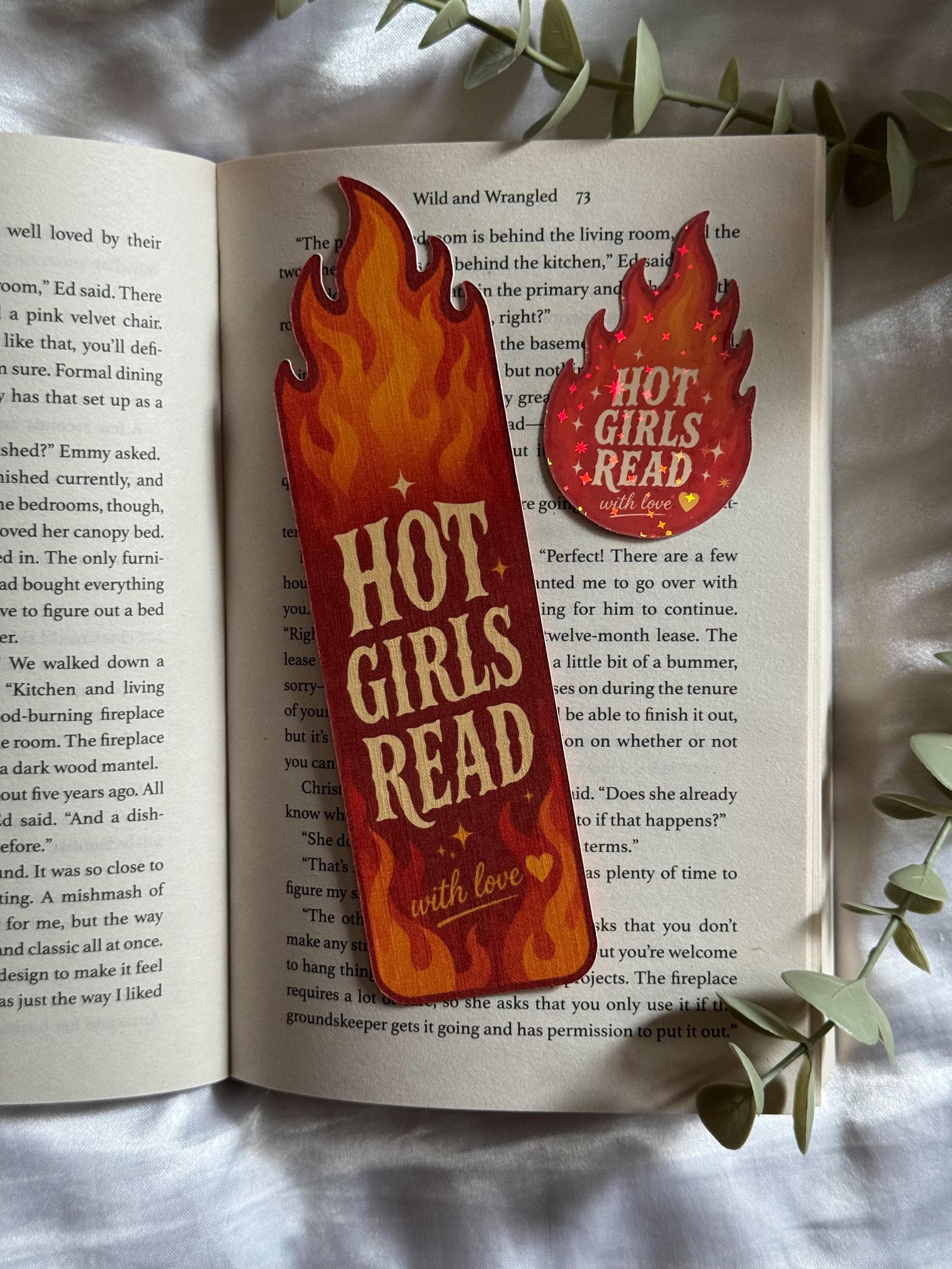 Hot Girls Read With Love