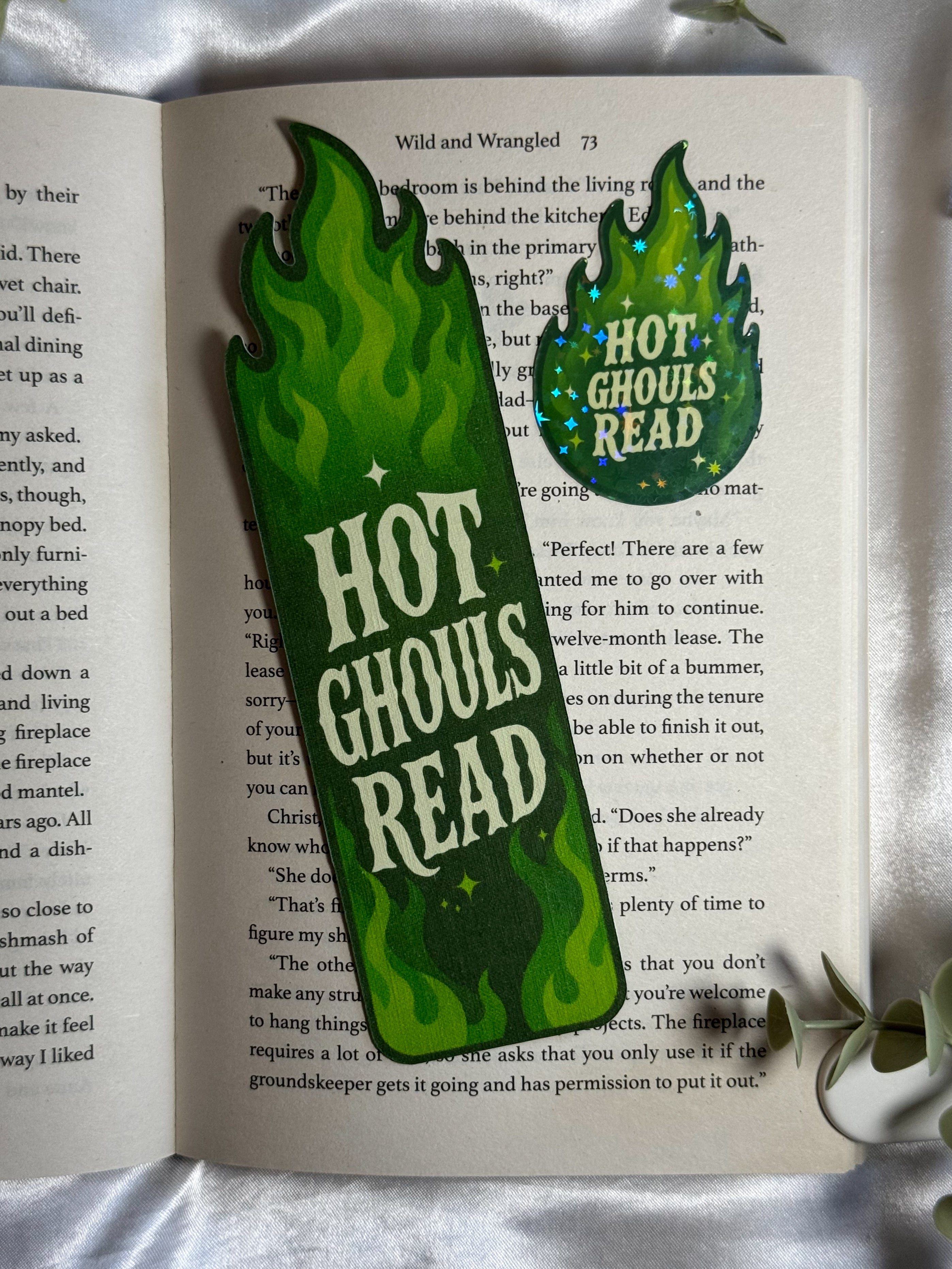 Hot Ghouls Read