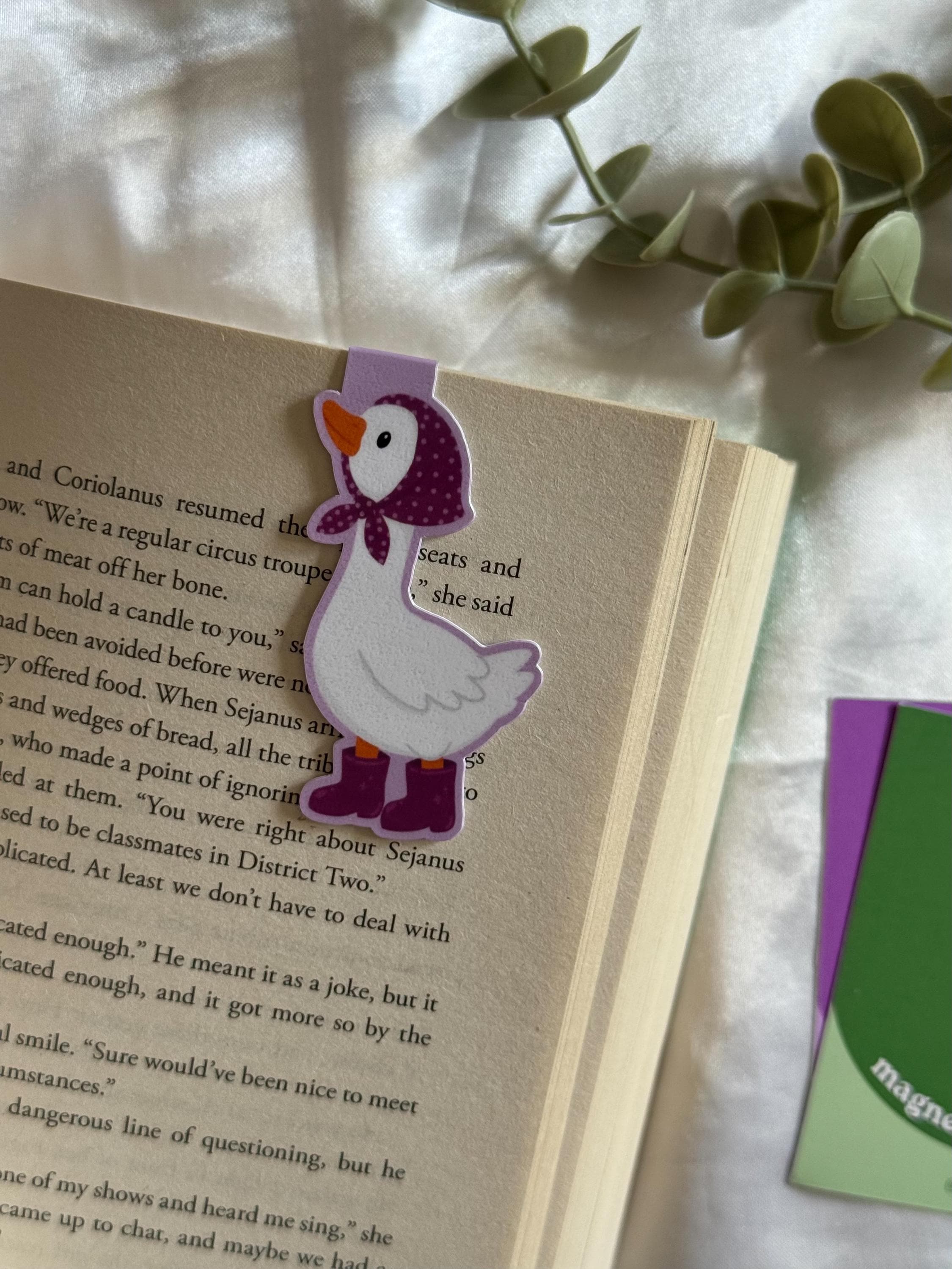 Babushka Goose - magnetic bookmark