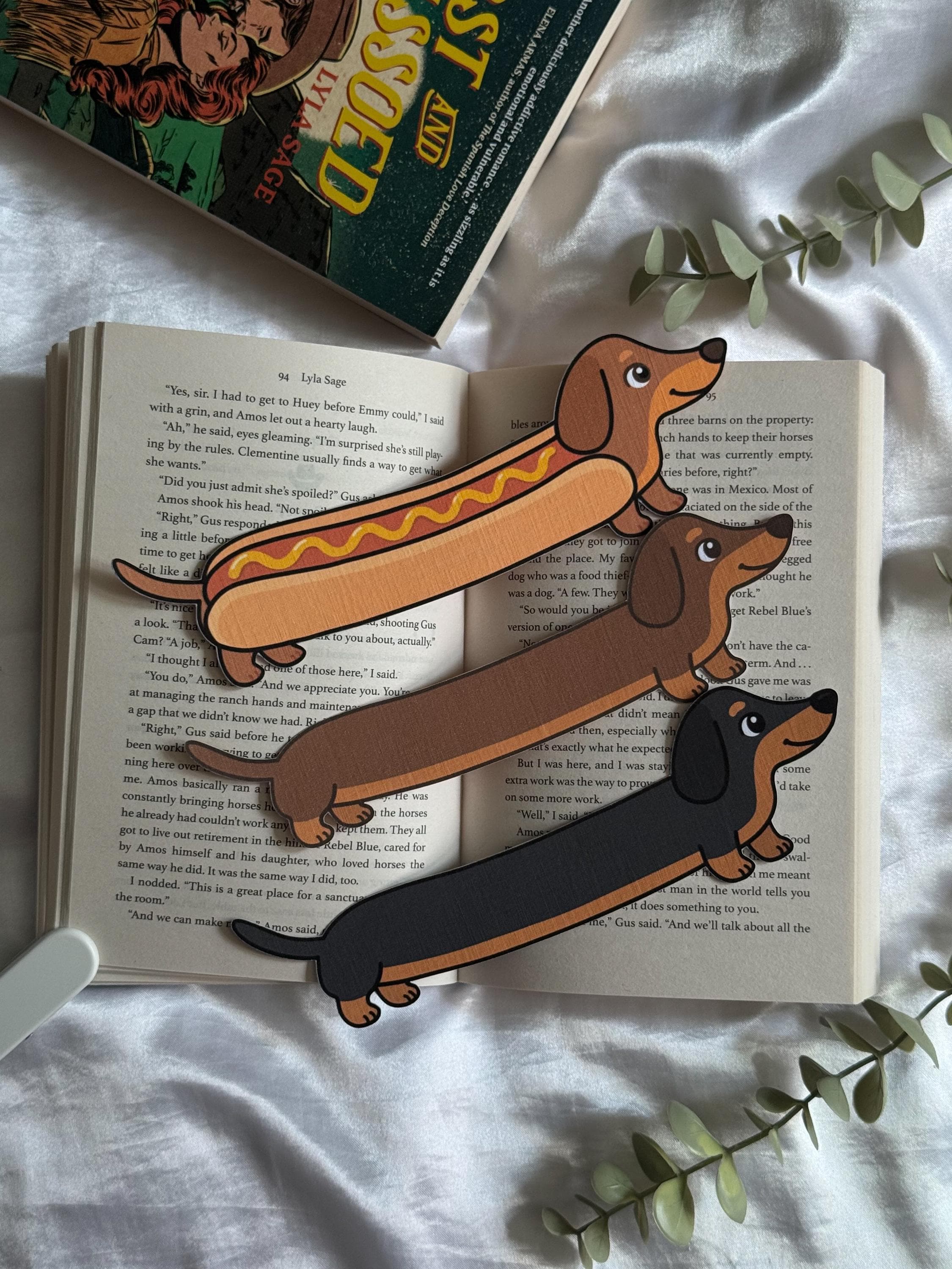 Dachshund - linen bookmark